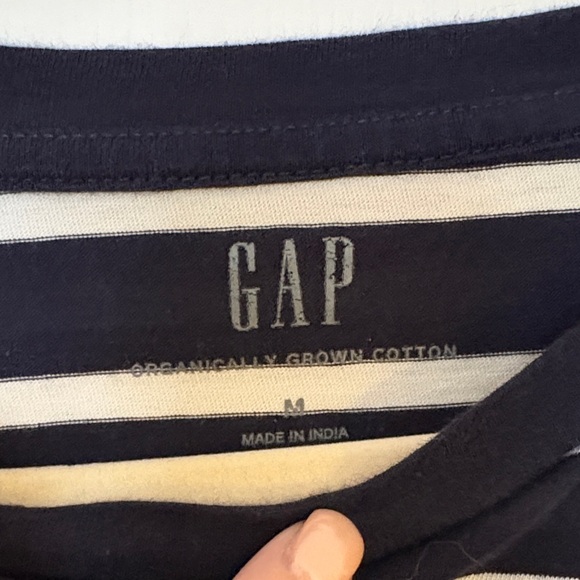 GAP Women's Navy and White Striped Short Sleeve Tee - Picture 2 of 4